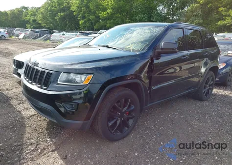 2015 Jeep Grand Cherokee Laredo z USA, uszkodzony, nr VIN 1C4RJFAG5FC939851